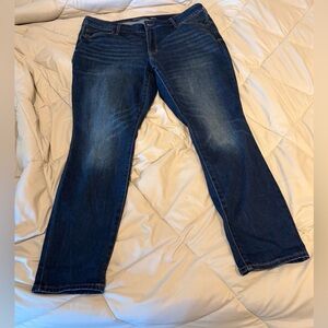 4/$25 bundle deal- Old Navy pop icon skinny- mid rise